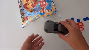 Вкусная распаковка😍кукурузные палочки с сюрпризом