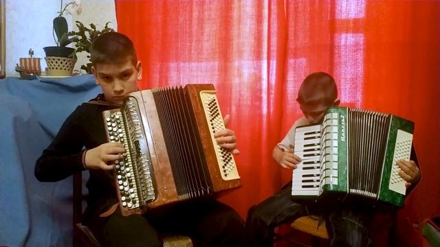 Ансамбль юных музыкантов - баян и аккордеон: Забавная Полька смотреть онлайн