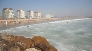 Лучшие пляжи Португалии: Costa de Caparica.