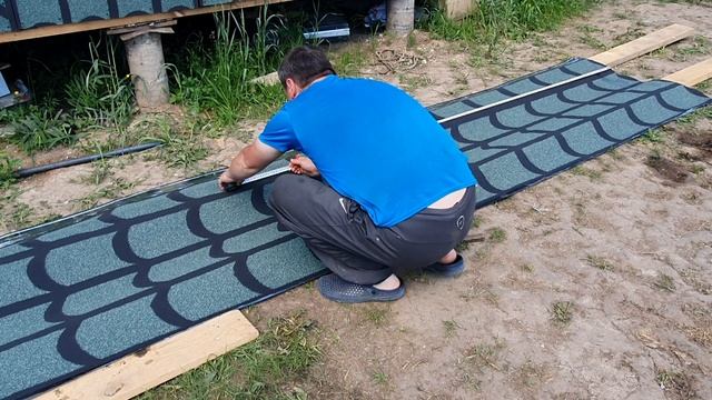 Отделка стен каркасного дома мягкой рулонной кровлей