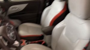 Видеопрезентация автомобиля JEEP Renegade