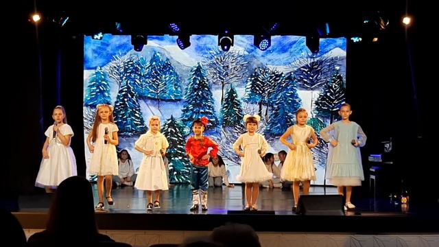 Вокальный номер "Русская метелица" смотреть онлайн