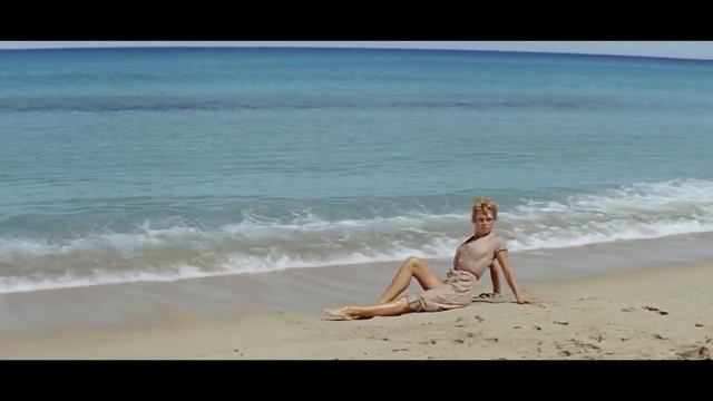 ПЛЯЖ ИМЕНИ БРИЖИТ БАРДО смотреть онлайн