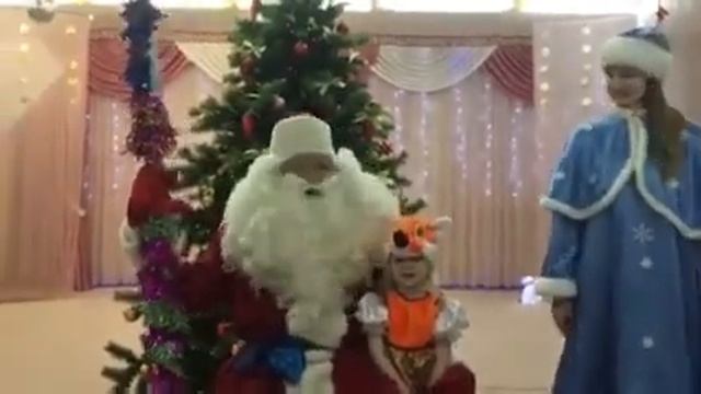 Дедушка Мороз. Детское новогоднее стихотворение.