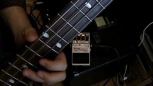 BOSS SYB-5 Bass Synthesizer Demo (with bassplaying)