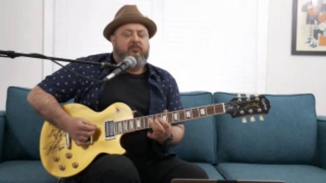 SURPRISE! Epiphone Slash Les Paul GIVEAWAY! смотреть онлайн