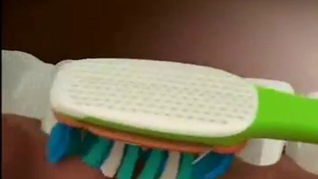 Зубная щетка Colgate® 360º АктиФлекс смотреть онлайн