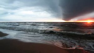 Грозовые тучи - Виктор Могилатов.