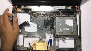 Lenovo ideapad disassembly & JBL speakers replacement Part 2