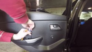 Как снять обшивку двери KIA RIO 3.