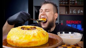 МЯСО В ТЕСТЕ ИЛИ ЗАПЕЧАННАЯ ХИНКАЛИНА + ГРИБНОЙ СОУС, ASMR MUKBANG, АСМР МУКБАНГ, 먹방, 大食い, たべる, 谢尔盖