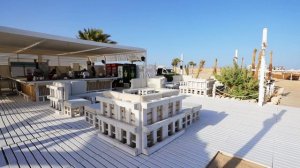 Vitamin Seas Club - The White Beach in SOMABAY