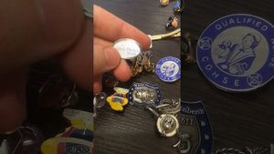 Обзор значков из разных стран. Необычные значки