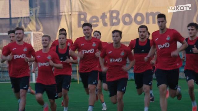 Тренировка в Ростове-на-Дону | Встреча Щетининых, чудо-удар Глушенкова, подарок Тикнизяна