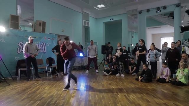 БАТЛ SERGIEV CUP 2022 - BREAK DANCE PRO ВЫХОД СУДЕЙ смотреть онлайн