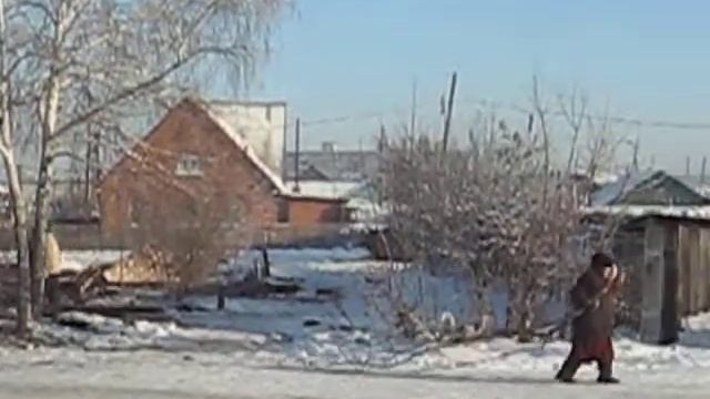 Разбор барака в г  Омске в старом кировске по улице семиреченской