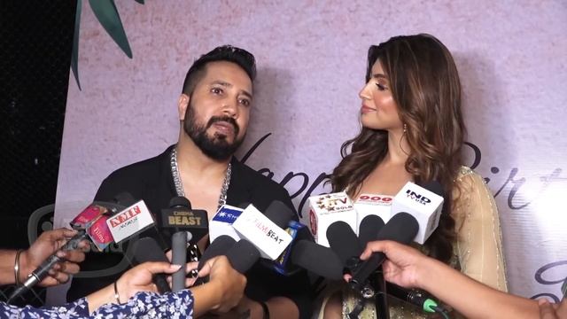 WHAT! Mika Singh & Akanksha Will Never Get Married, Singer Says ' Mujhe Pachtana Nahi Hai '