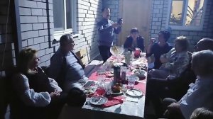 Провожала маты, сына у солдаты.