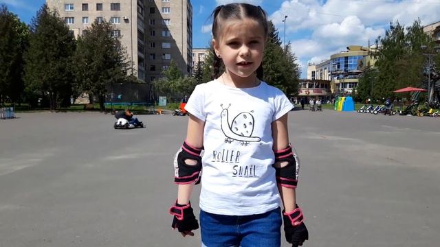 Как кататься на роликах. Учимся держать равновесие. смотреть онлайн