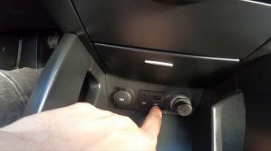 Where is USB Port in Kia Ceed I ( 2006 – 2012 ) | How to Find USB Port?