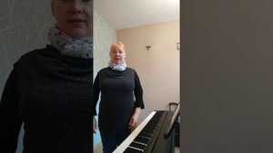 Упражнение на тренировку дыхания с надуванием шарика.