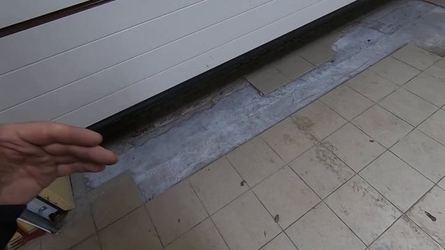 Думаете какие сделать полы в гараже? Только не плитка! смотреть онлайн