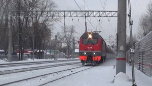 Электровоз ЭП2К-389 с пассажирским поездом №392 Москва - Челябинск