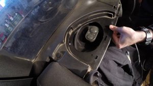 Niva Chevrolet Установка задних динамиков 6х9