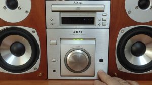 AKAI QX 3700
