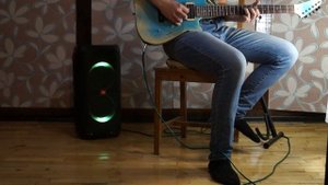 JBL PartyBox 100 (электрогитара)