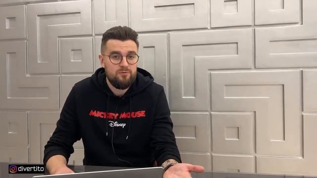 Стоит ли платить за девушку?