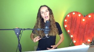 КАК УИТНИ ХЬЮСТОН ПОЁТ ВЫСОКИЕ НОТЫ? В чем фишка?