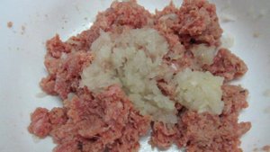 Запеченный кабачок с сыром и фрикадельками