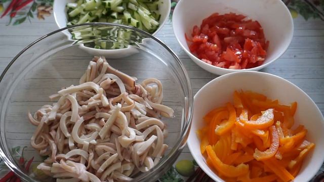 Салат с кальмарами. смотреть онлайн