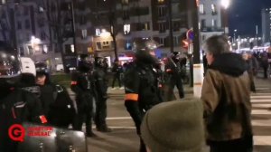 Во Франции вспыхнули протесты: народ против пенсионной реформы
