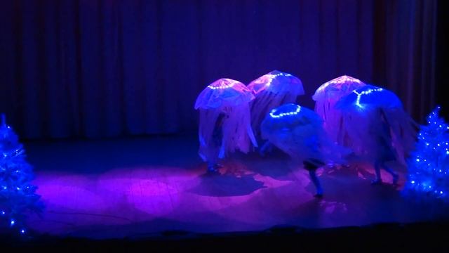 Танец Медуз в детском саду. смотреть онлайн