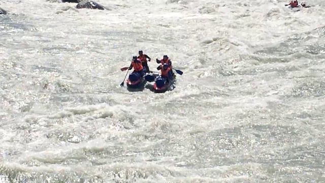 Порог Ильгумень на реке Катунь смотреть онлайн