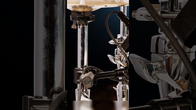 Hercules DG137B Универсальный держатель для микрофона/видео или фотокамеры смотреть онлайн