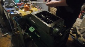 Запускаем станок и обкатываем сальники. Токарный станок Школьник ТВ-4