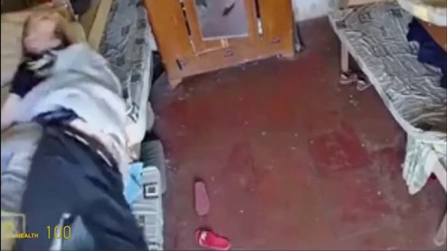 МУЖИК УПАЛ С КРОВАТИ смотреть онлайн