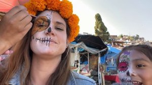 VIVIENDO LA EXPERIENCIA DEL DÍA DE MUERTOS EN MÉXICO. Experiencing Day of the Dead in Mexico.