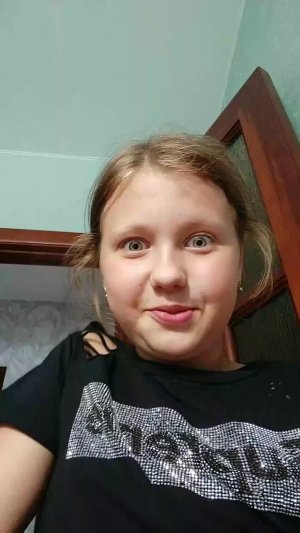 делаю подарок маме на день рождения из бисера.