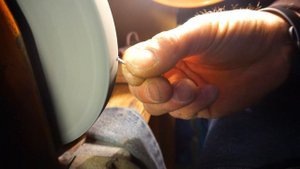 Сломался карабин на сумке? Ремонтируем