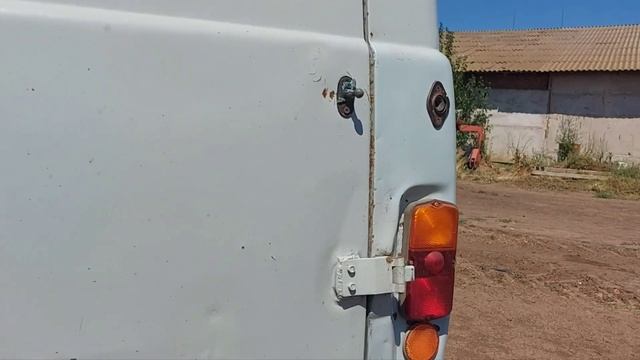 Покраска потолка на бешеном сарае, сварка кузова, новые фонари. смотреть онлайн