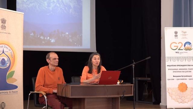 Принос на Свами Сатянанда за развитието на йога през 20 век - Нина Георгиева смотреть онлайн