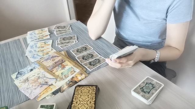 Что он думает обо мне сегодня? Мысли вашего мужчины. | Расклад Таро смотреть онлайн