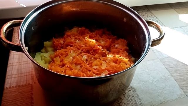 82??Кабачковая икра с добавлением майонеза.  Попробуйте. Очень вкусно???