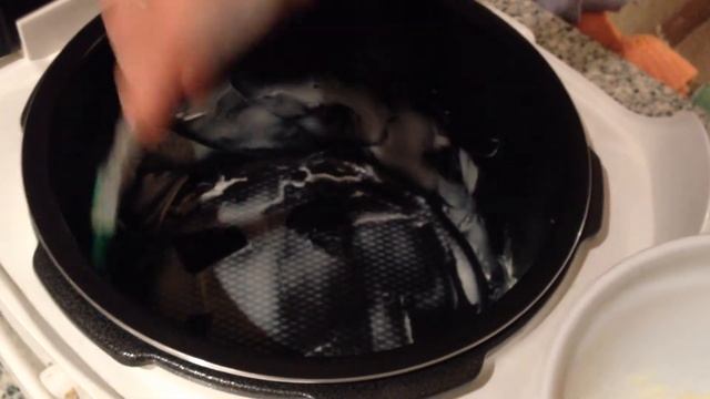 Яблочная Шарлотка в Мультиварке смотреть онлайн