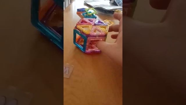 Фигурки из магнитного конструктора,с подружкой смотреть онлайн