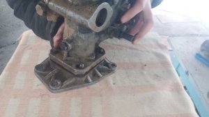 Топливо в поддоне? Неисправность топливного насоса?